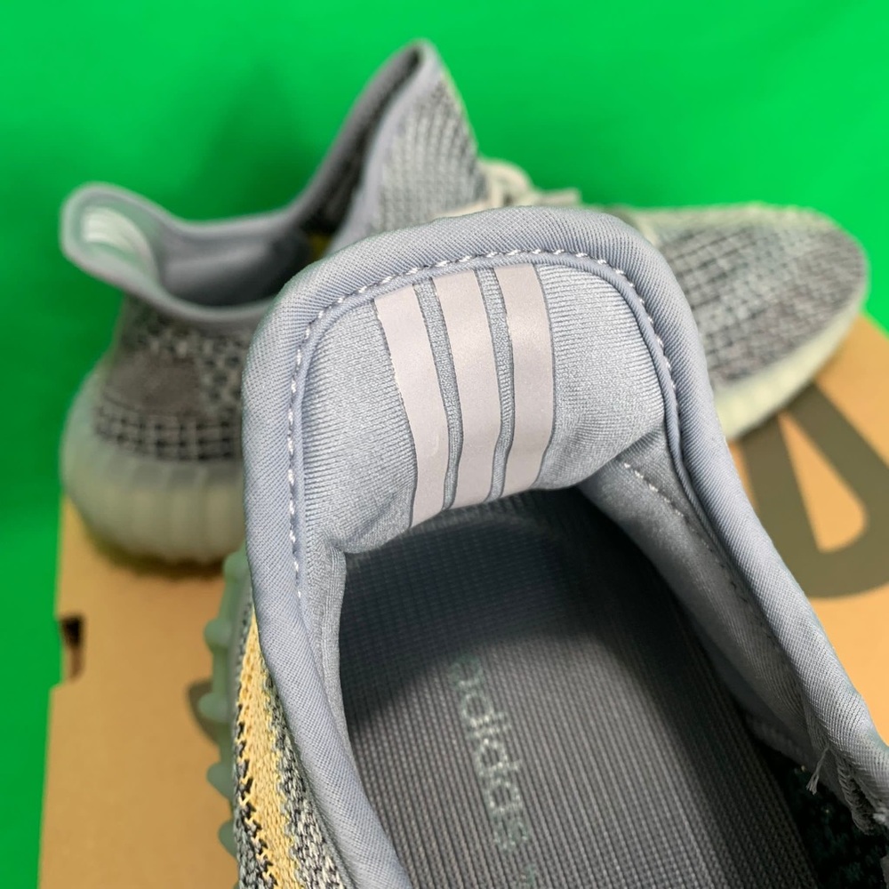 Yeezy Boost 350 V2 ASHBLU FZ5021 Size 10.5 - Picture 6 of 8
